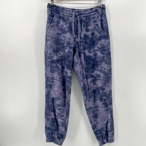 Athleta Women’s Farallon Printed Joggers Blue Cotton Blend Tie Dye 2